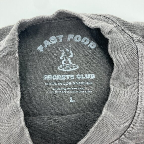 FAST FOOD SECRETS CLUB GRAPHIC T-SHIRT - Picture 4 of 4